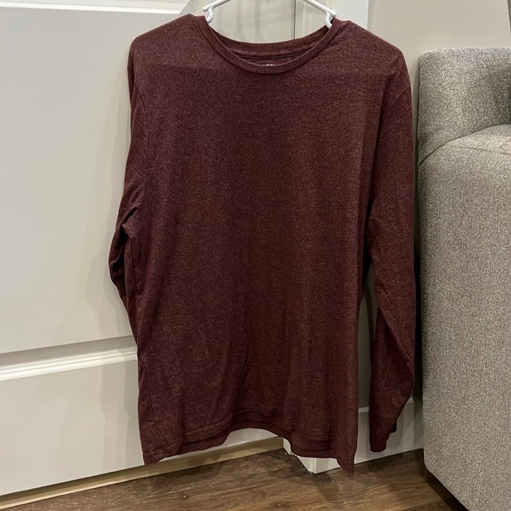 Old Navy Maroon Heather Long Sleeve Crew Neck Shirt